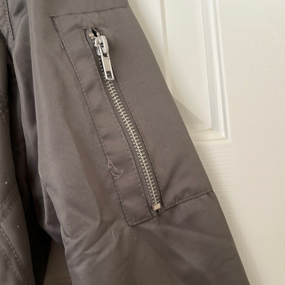 Cute Jacket - Picture 2 of 3